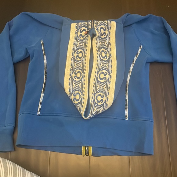 Rare Lululemon 2010 Olympic Collection Hoodie - team Switzerland. - Picture 6 of 9